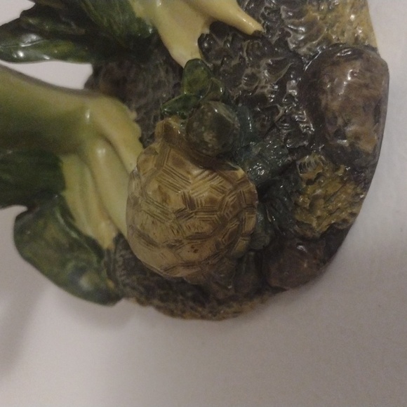 Toad and frog friends statue going fishing 13 1/2 inches resin - Picture 8 of 10